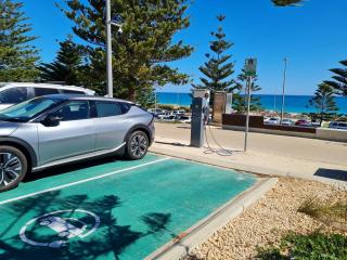 Casa Coastal Scarborough Beach Ground Floor - 5