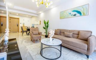 One-Bedroom Apartment - 0