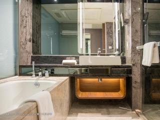 Royal Plaza Hotel - 6