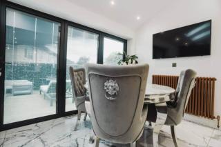 The Luxe Retreat with Hot Tub - 5