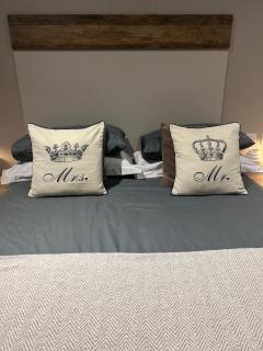 NEW 2025 Modern 3Bedrooms Lodge Walk to Beach - 4