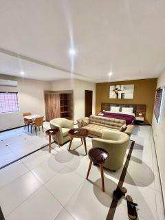 Elegant Studio Haven Offering Peace, Comfort & Style - 2