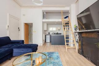 Ladbroke Grove hidden Gem - 6