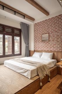 Brown Villa with Rooftop Pool - Free Laundry - Near Old Quarter - 0