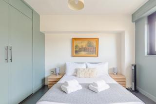 Gorgeously Designed 2BD Flat Heart of East London - 9