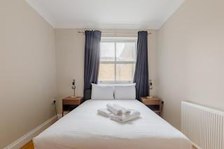Tastefully Curated 2BDR Flat in Maida Vale London - 1