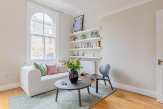 Tastefully Curated 2BDR Flat in Maida Vale London - 1