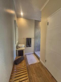 Slow Down Cottage - 1