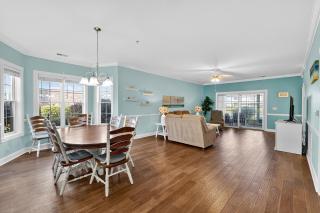 Magnolia Pointe Luster Leaf 4891-101 - 4