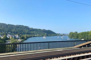 NEU I 2 Schlafzimmer für bis zu 8 Gäste mit schönem Balkon und privatem Stellplatz unmittelbar an der Mosel - 7