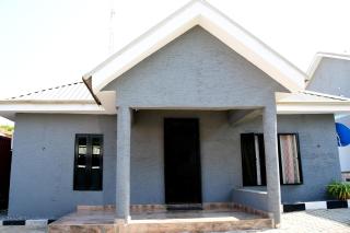 Spacious 3BR Garki Apartment Near Hospital Aso Rock - 6