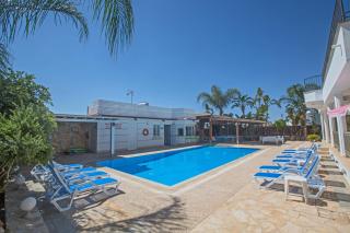 Papas Family Villa - Paralimni - 6