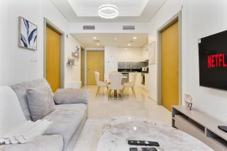 Serene 2BR with Canal Views, 7 Mins to Burj Khalifa - 3