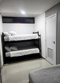 Refugio Moderno com Piscina Quente e Por do Sol - 7