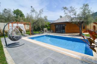 Exclusive Villa with Pool, Breakfast & Dinner inclusive - 0