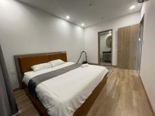 H-Vista Suites - The Wisteria - 1