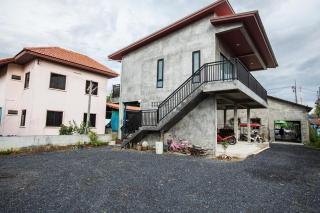 Sam's Unique and Stylish houses, 10 min to the beach - 6