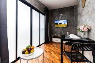 Sam's Unique and Stylish houses, 10 min to the beach - 8