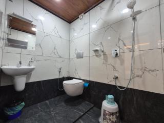 G Mount Budget Stay - 1