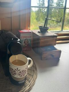 Cosy Family Cabin With Views And Sauna - 8