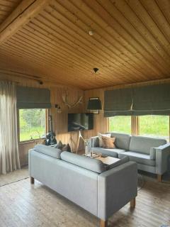 Cosy Family Cabin With Views And Sauna - 5