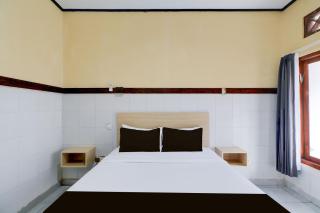 Townhouse Oak Legian Near Kuta Beach Formerly Sayang Maha Merta - 3