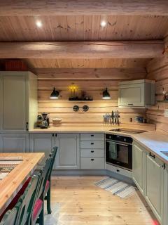 Traditional Log Cabin By Lake Mykletjønn - 7