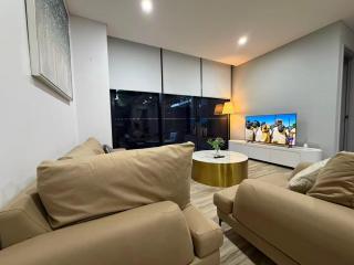 Modern 2BR Retreat by Sydney Olympic Park - 0