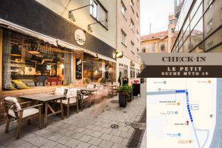 Petit Dependance - 9