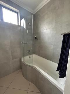 Beachfront Luxury 7 Chaka's Place Ballito - 4