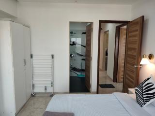 Delphi 2BHK - Calm Comfort Minutes from BKC - 2