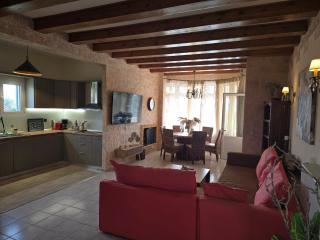 Villa Maxim with Private Pool & Tennis Court - 6