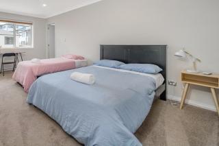 Seven Bedroom house on Dungloe Ave - 1