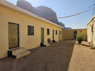 Rum Adventures Hostel - 0