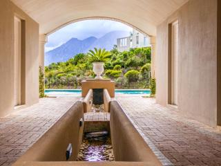 W-Collection Franschhoek L'Ermitage Villas - Franschhoek - 1