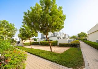 Luxury Maple 3 Villa in Dubai Hills with Private Garden - 6