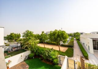 Luxury Maple 3 Villa in Dubai Hills with Private Garden - 3