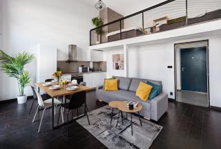 Spacious loft-aparts near the Karlin - 0