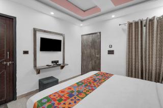 FabHotel Yatri Nivas - Assi Ghat - 5