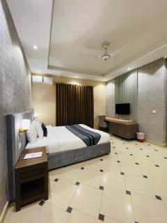 Shelton's Rezidor House F-7 Islamabad - 3