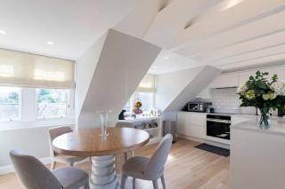 Luxury Apartment - steps away from the Old course - 5