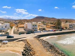 Niros Beachfront Aparthotel - 2