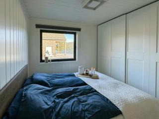 Panoramic Cabin By Lake Lundevannet - 5