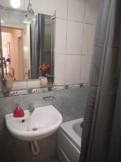 Bright and sunny apartment - 8