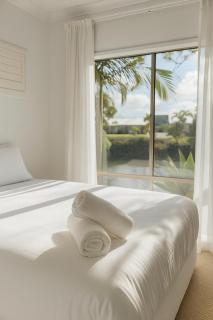 4BR Waterfront Holiday Home - Spacious Nature & Serenity in Briggera Waters - 7