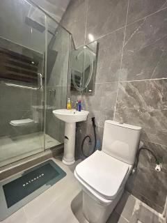 A well furnished 2 bedroom apartment in AREPO, close to Ikeja - 3