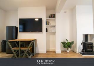 Central Oswestry 2 Bedroom House - 3