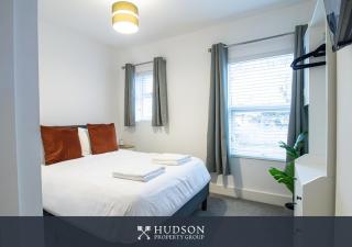 Central Oswestry 2 Bedroom House - 9