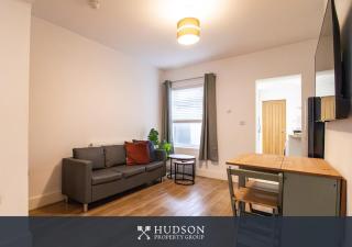 Central Oswestry 2 Bedroom House - 5