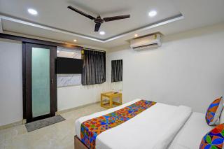 FabHotel Million Star - 3